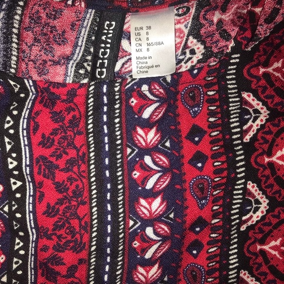 Divided Open-Back Crop Tank - Picture 3 of 3